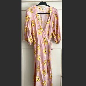 Madwell Pink Daisy Wrap Dress with 3/4 Sleeves